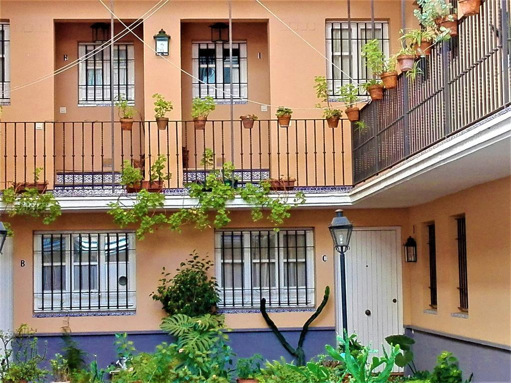 Duplex En Corral De Vecinos San Bernardo Lejlighed Sevilla Eksteriør billede
