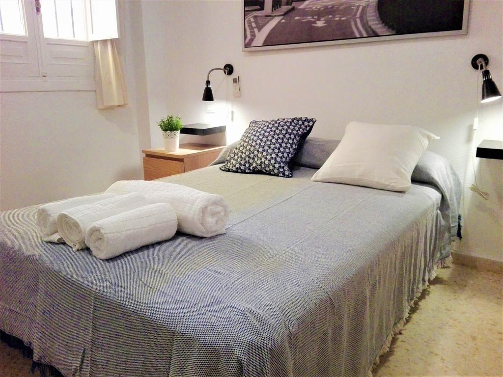 Duplex En Corral De Vecinos San Bernardo Lejlighed Sevilla Eksteriør billede