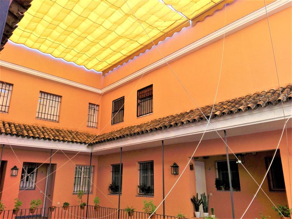 Duplex En Corral De Vecinos San Bernardo Lejlighed Sevilla Eksteriør billede