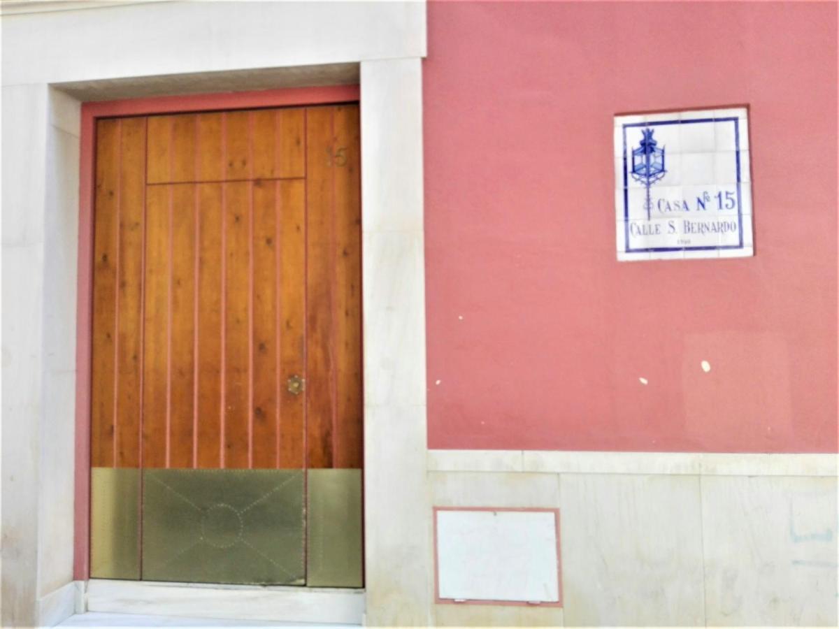 Duplex En Corral De Vecinos San Bernardo Lejlighed Sevilla Eksteriør billede